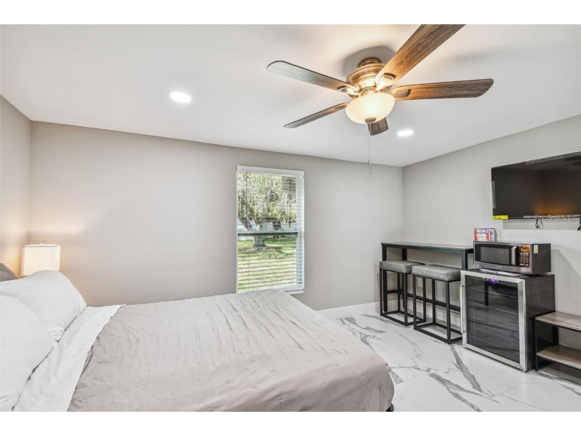 2042 Craft Lane Sarasota FL 34239 TB8418717 image60