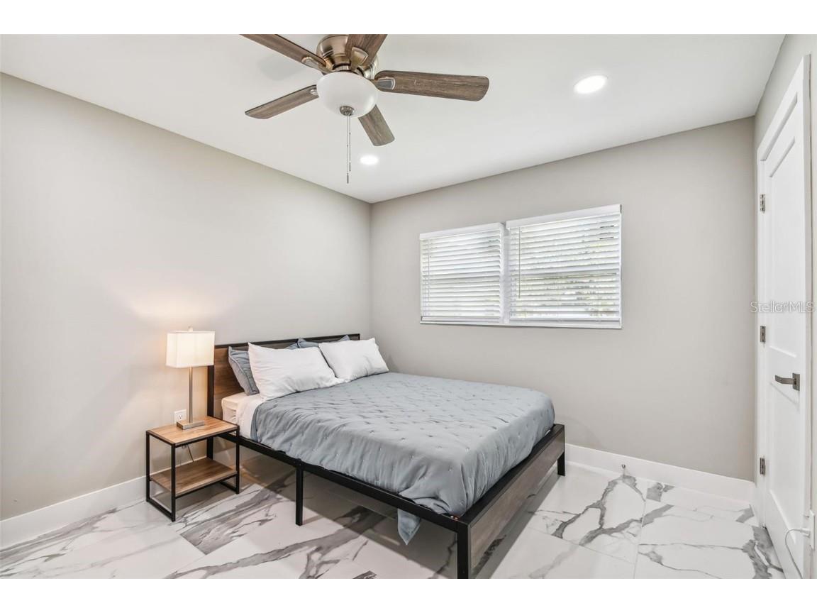 2042 Craft Lane Sarasota FL 34239 TB8418717 image64