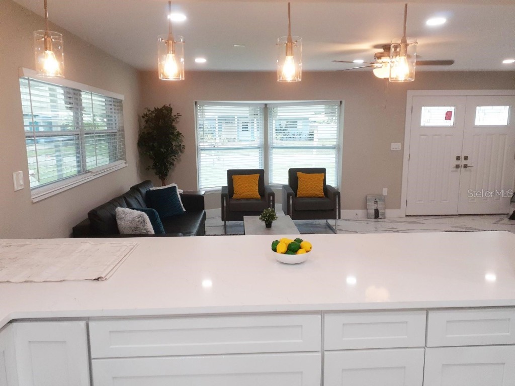 2042 Craft Lane Sarasota FL 34239 TB8418717 image7