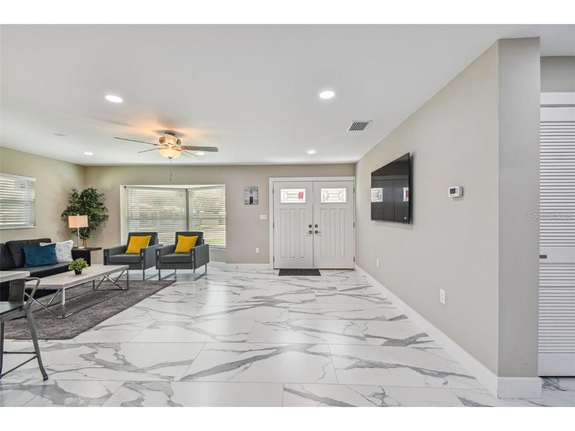 2042 Craft Lane Sarasota FL 34239 TB8418717 image85