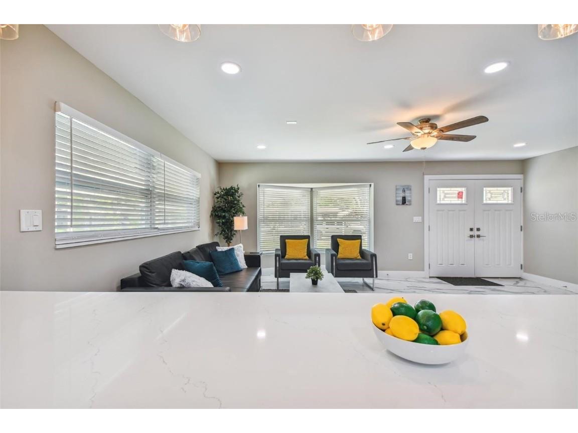 2042 Craft Lane Sarasota FL 34239 TB8418717 image89