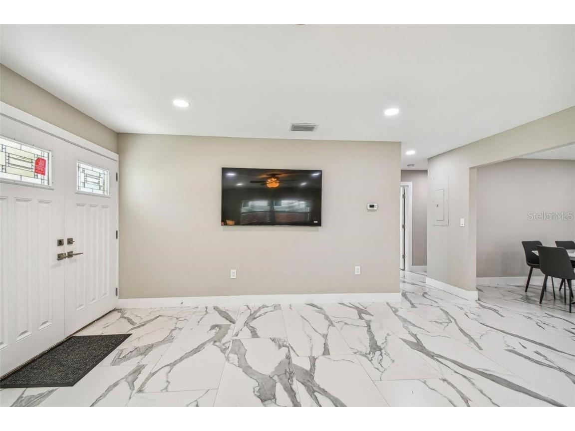 2042 Craft Lane Sarasota FL 34239 TB8418717 image91