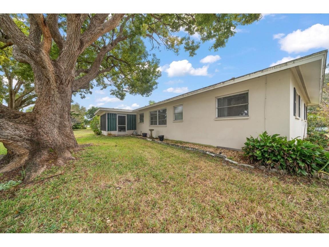 2042 Fair Oak Drive Clearwater FL 33763 TB8456511 image24