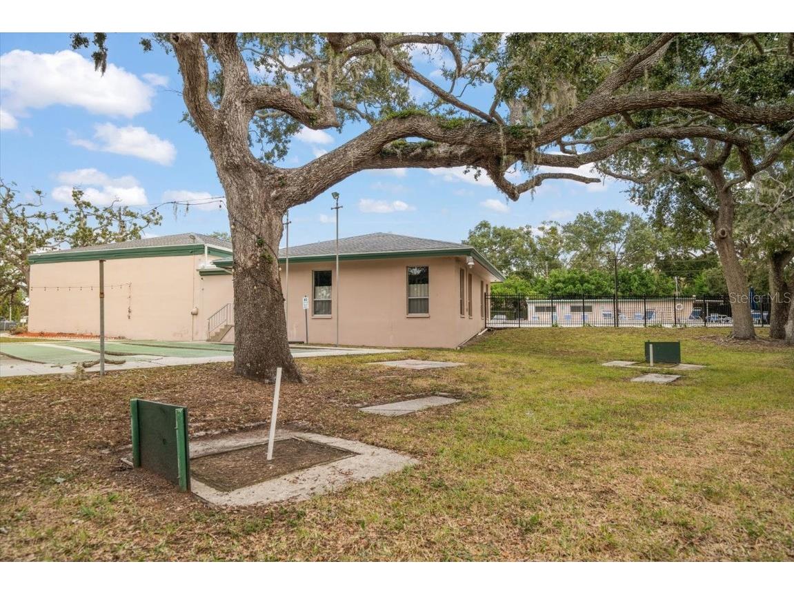 2042 Fair Oak Drive Clearwater FL 33763 TB8456511 image37