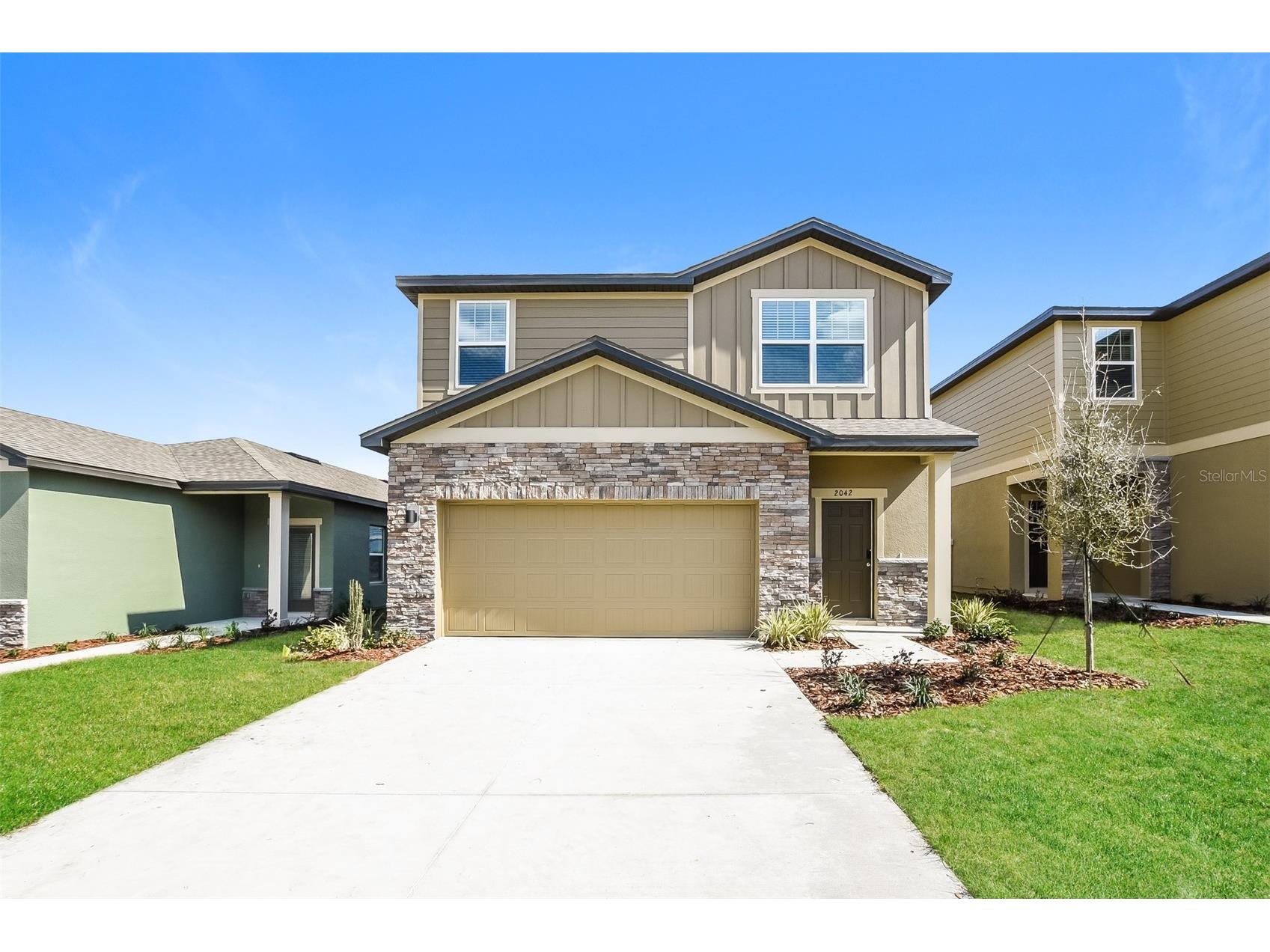 2042 Hemingway Circle Groveland FL 34736 O6395377 image1