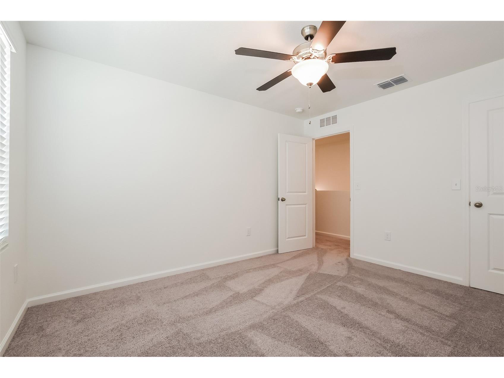 2042 Hemingway Circle Groveland FL 34736 O6395377 image10