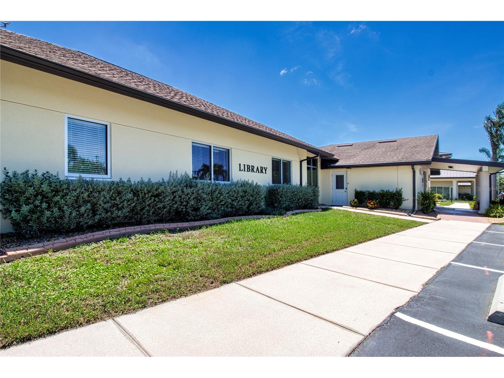 2042 Prestancia Lane Sun City Center FL 33573 TB8512023 image70