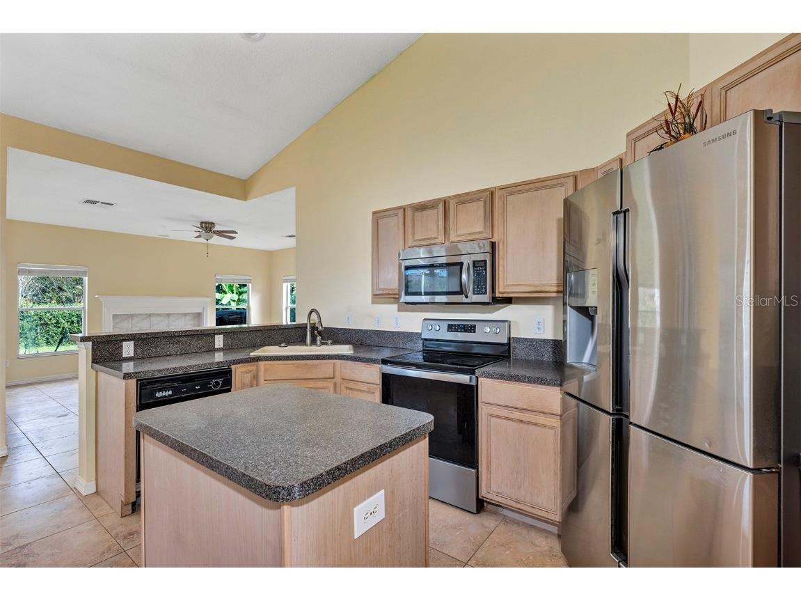 20423 Melville Street Orlando FL 32833 O6353369 image33