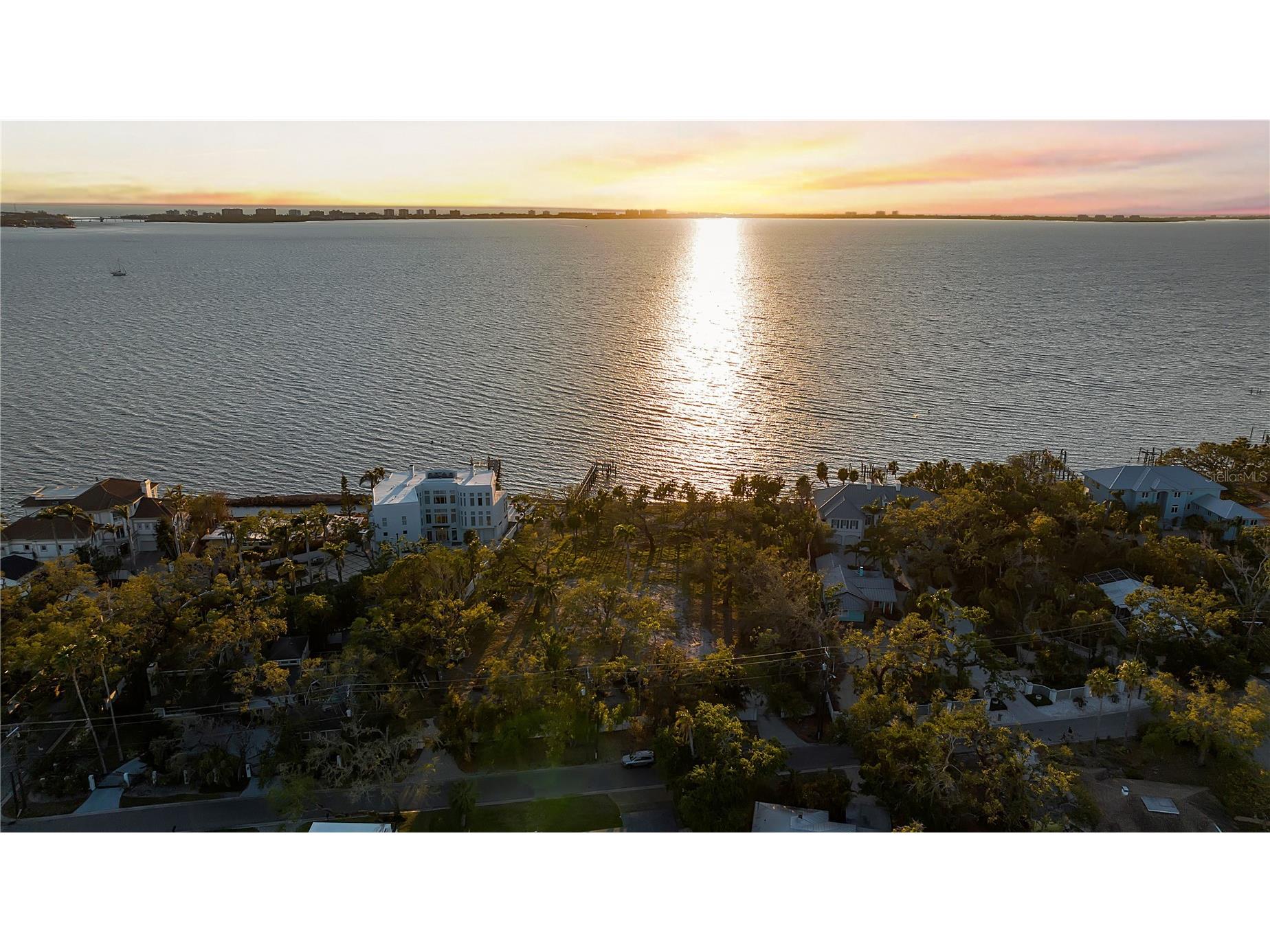 2043 Alameda Avenue Sarasota FL 34234 - SARASOTA BAY A4694103 image4