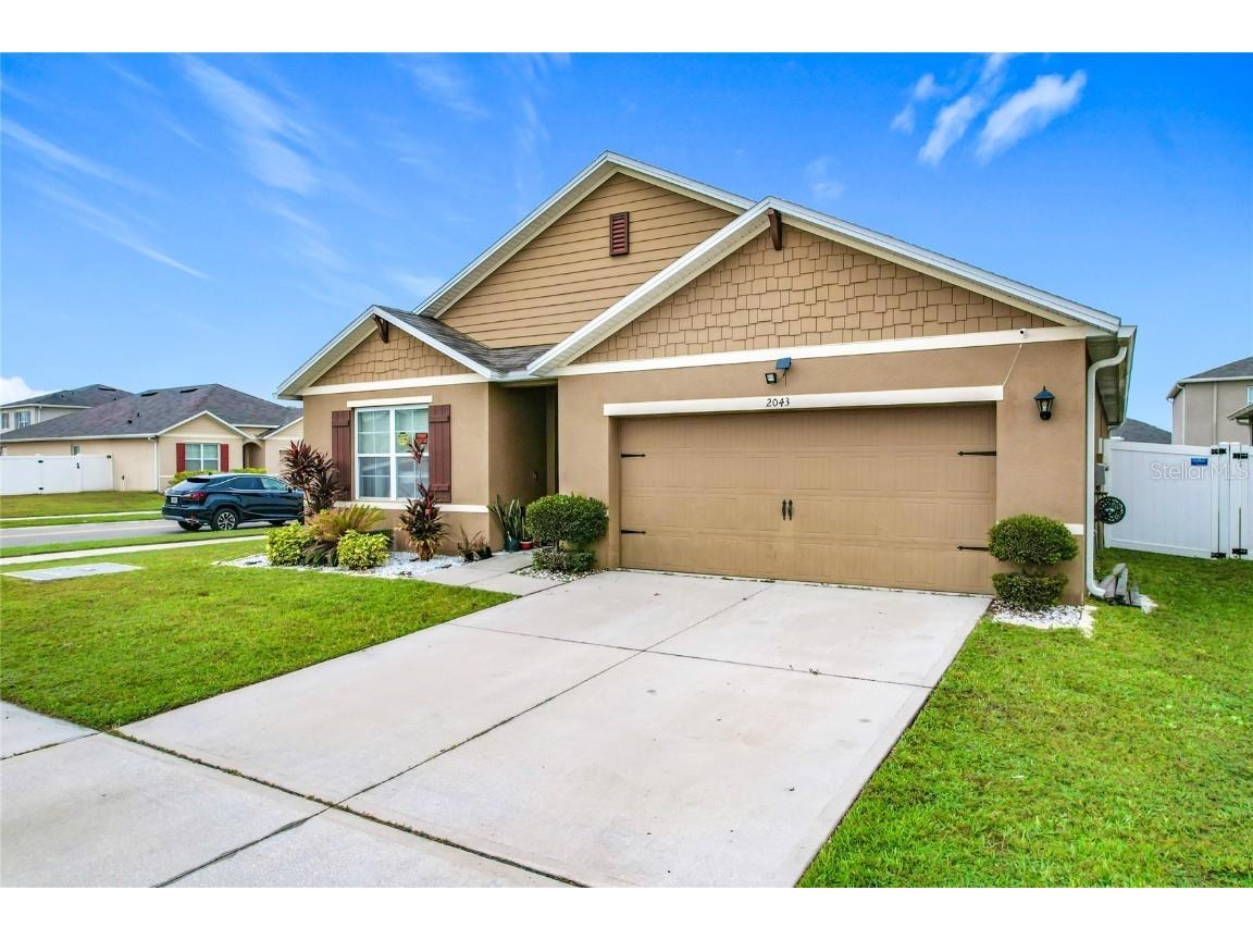 2043 Blue Highland Dr Lakeland FL 33811 L4957085 image2