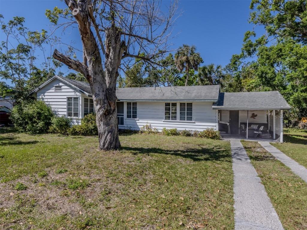 2043 Oak Terrace Sarasota FL 34231 N6137984 image1