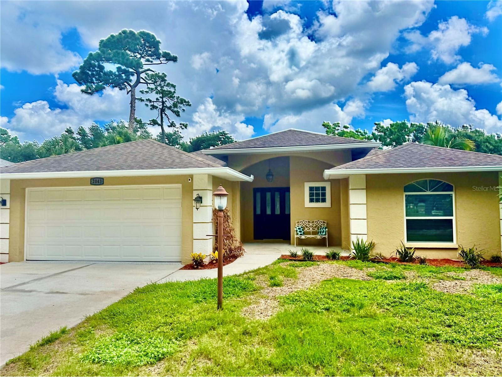 2043 Old Trenton Lane Sarasota FL 34232 A4698006 image1