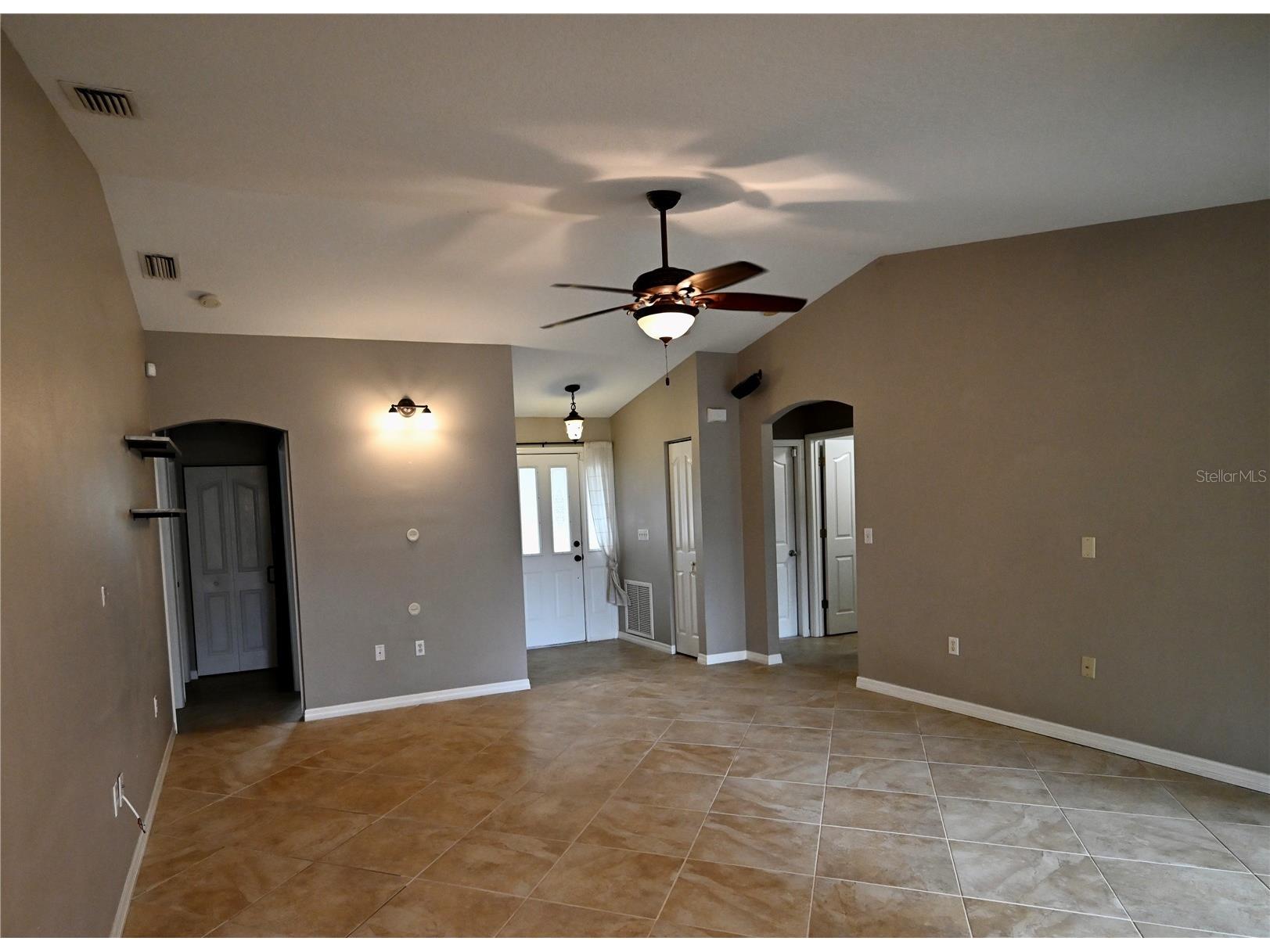 2043 Old Trenton Lane Sarasota FL 34232 A4698006 image10