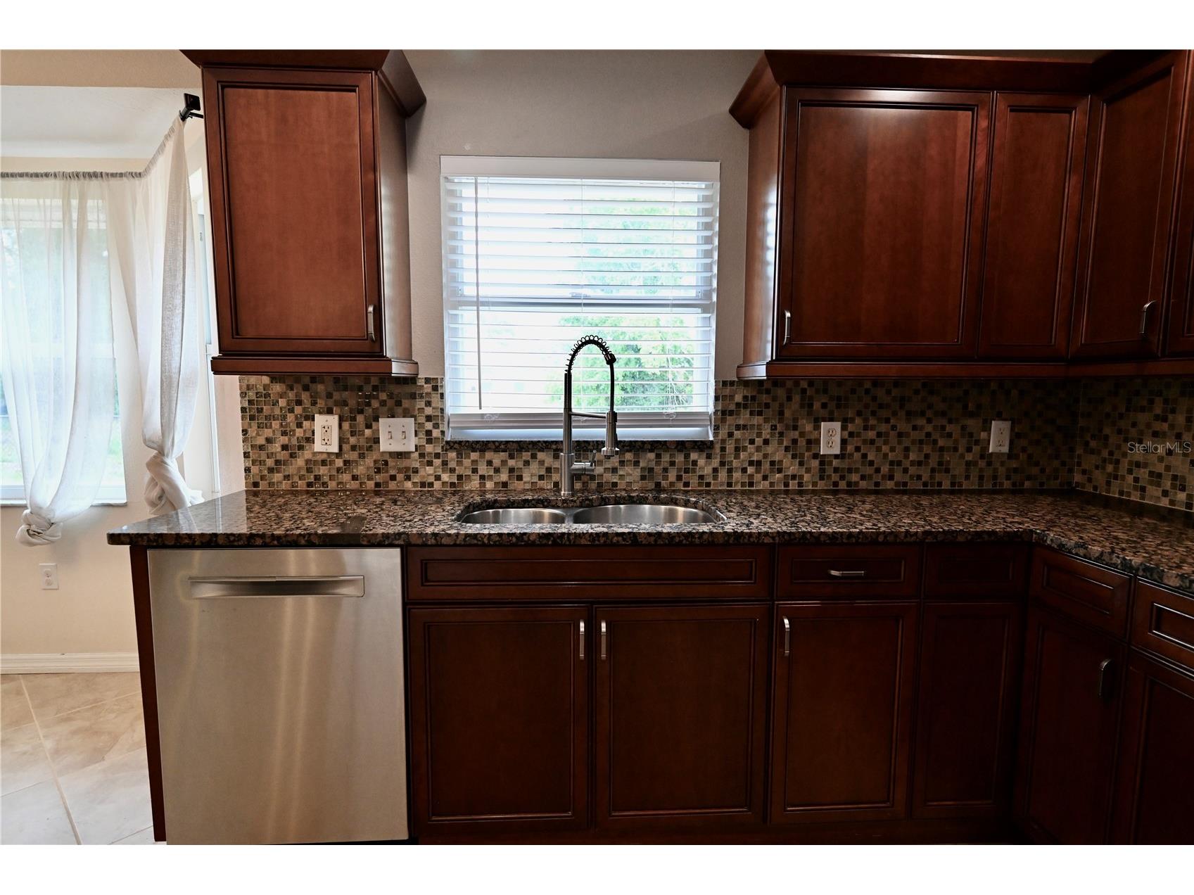 2043 Old Trenton Lane Sarasota FL 34232 A4698006 image11