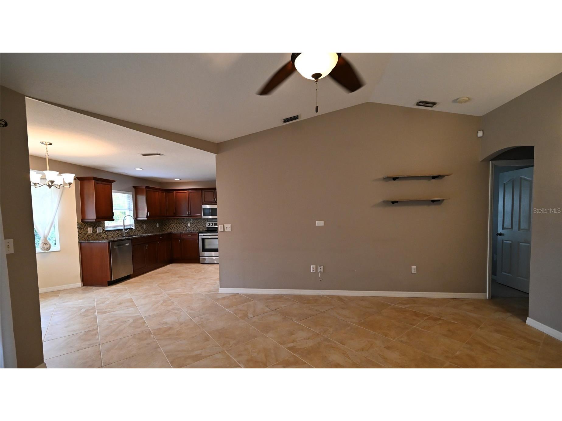 2043 Old Trenton Lane Sarasota FL 34232 A4698006 image32