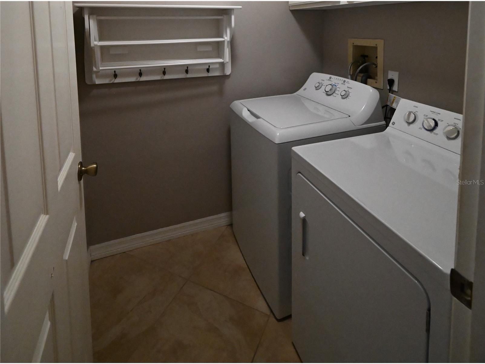 2043 Old Trenton Lane Sarasota FL 34232 A4698006 image35
