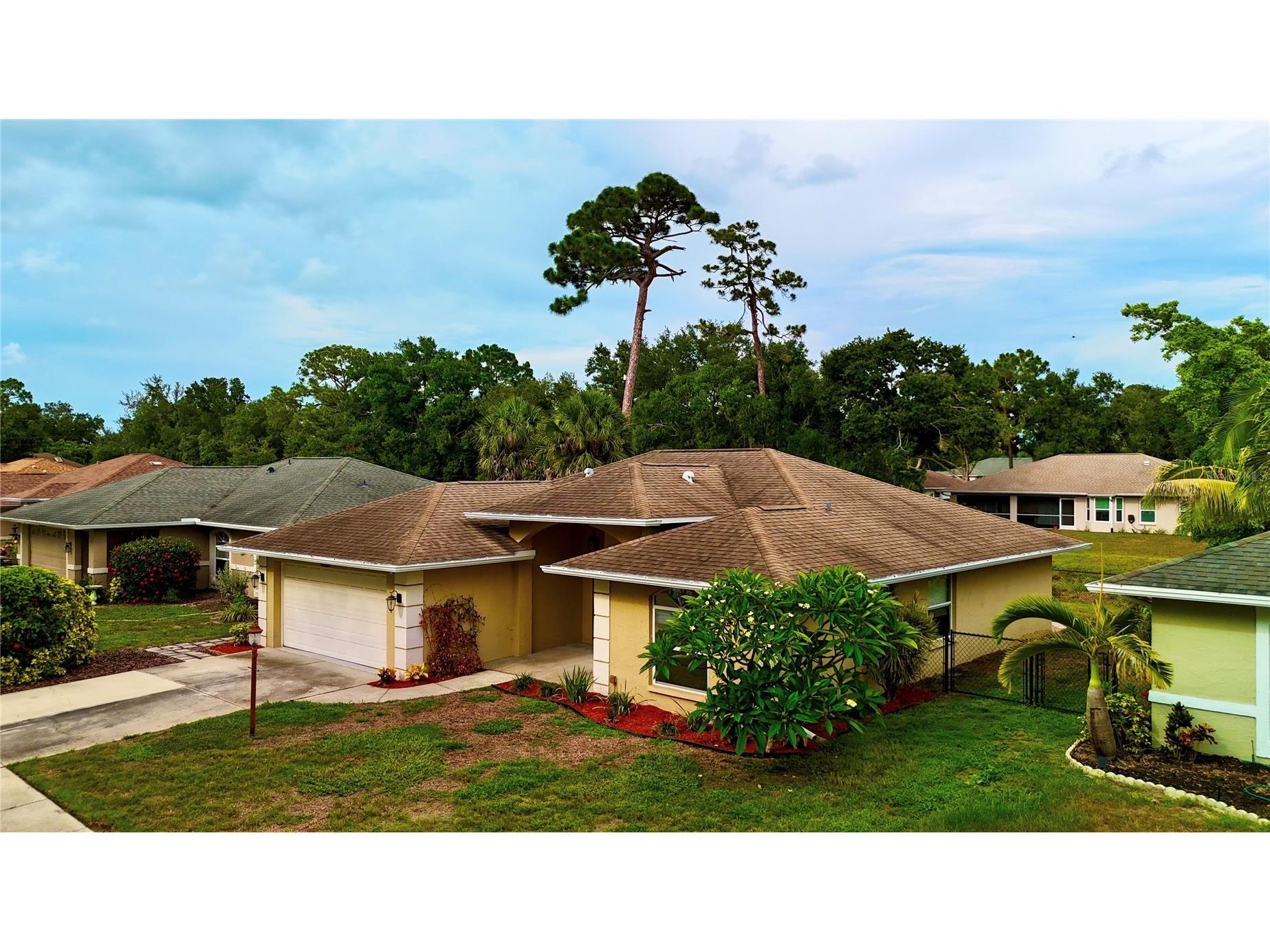 2043 Old Trenton Lane Sarasota FL 34232 A4698006 image47