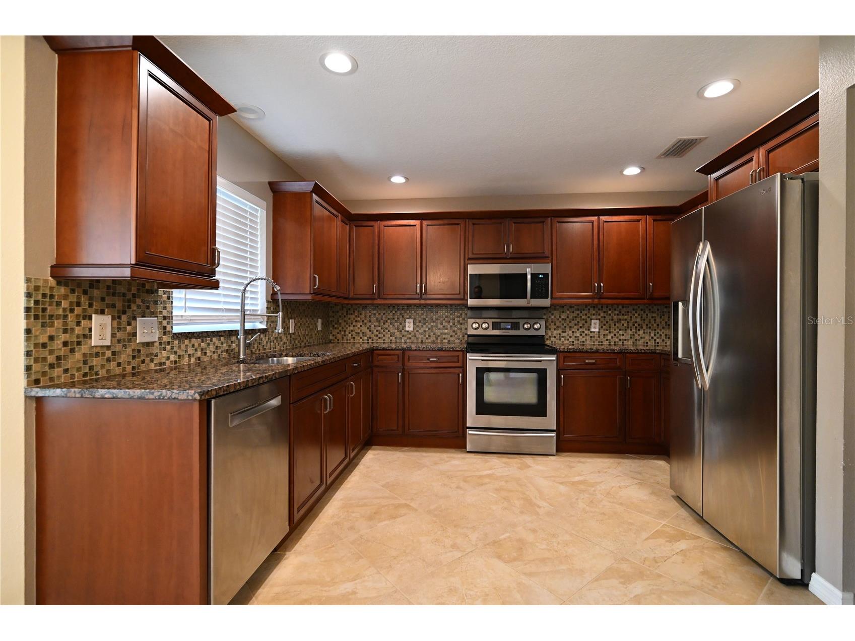 2043 Old Trenton Lane Sarasota FL 34232 A4698006 image5