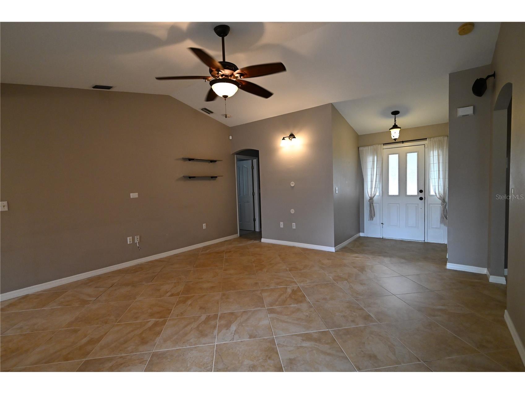 2043 Old Trenton Lane Sarasota FL 34232 A4698006 image8