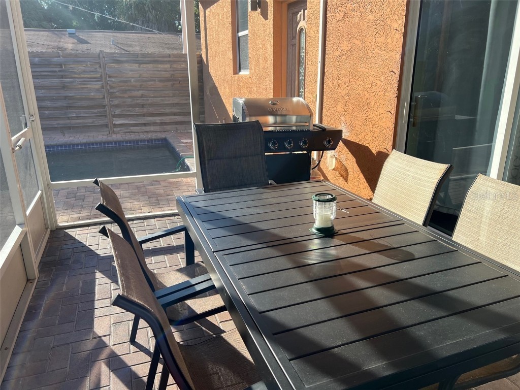 2043 Roselawn Street Sarasota FL 34231 A4586462 image11