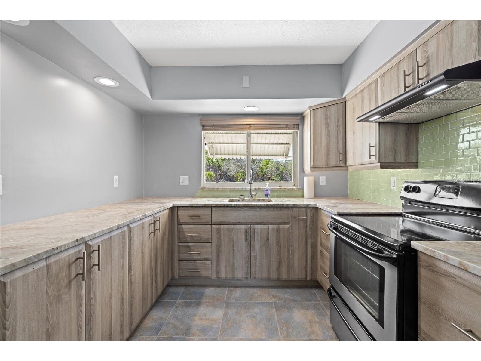 20430 Edgewater Drive Port Charlotte FL 33952 N6139440 image3