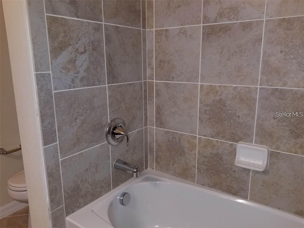 20430 Lagente Circle Venice FL 34293 A4658073 image10