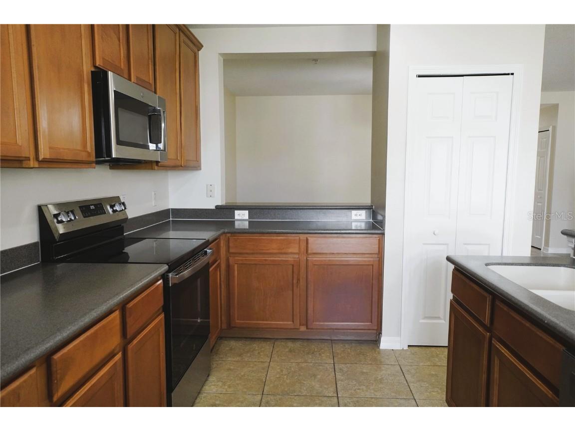 2044 Cypress Bay Boulevard Kissimmee FL 34743 L4956010 image7