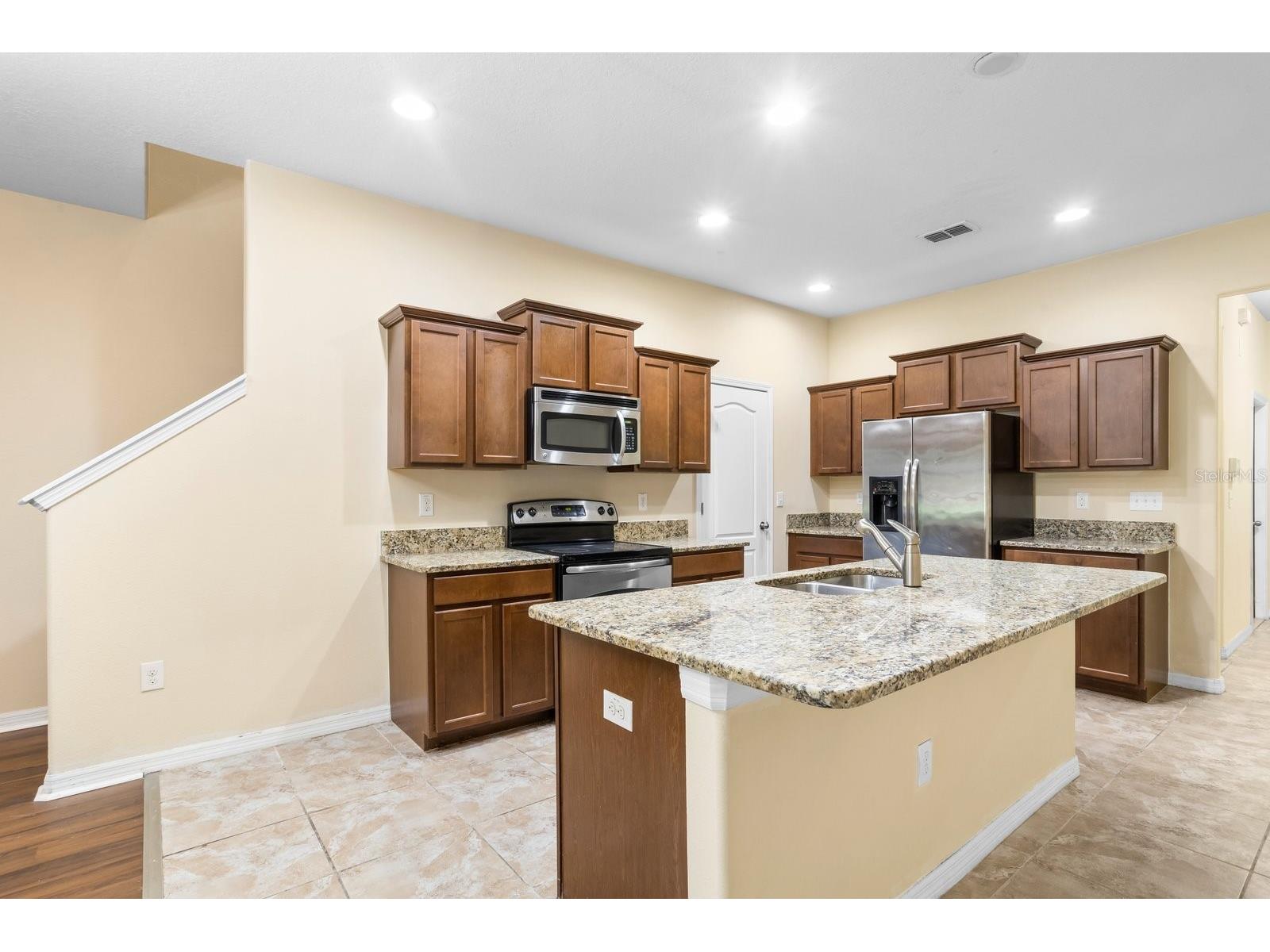 2044 Hawks View Drive Ruskin FL 33570 TB8484734 image14