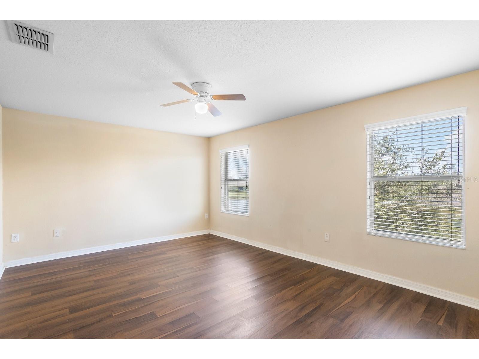 2044 Hawks View Drive Ruskin FL 33570 TB8484734 image17