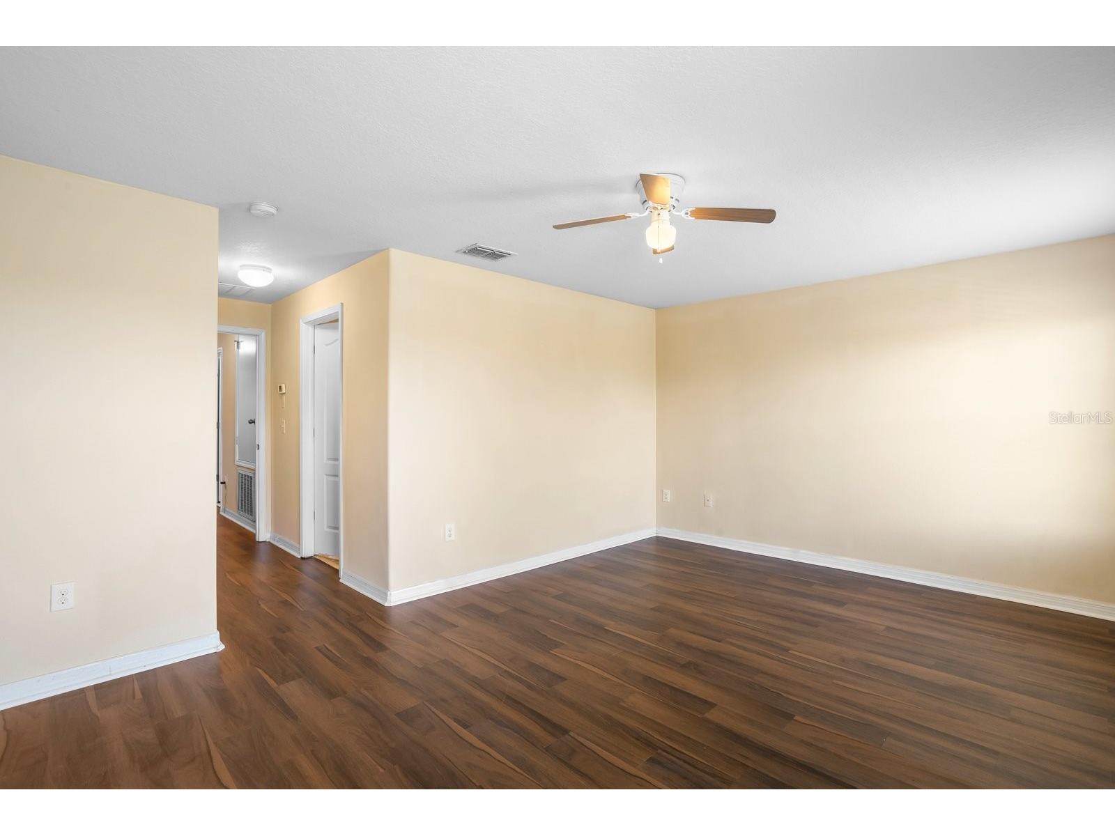 2044 Hawks View Drive Ruskin FL 33570 TB8484734 image18