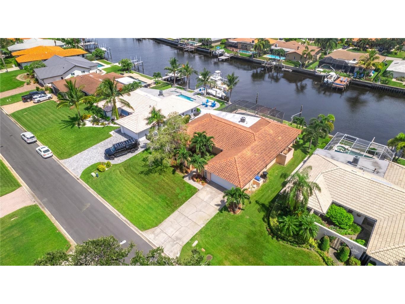 2044 Montana Avenue NE Saint Petersburg FL 33703 W7867812 image21