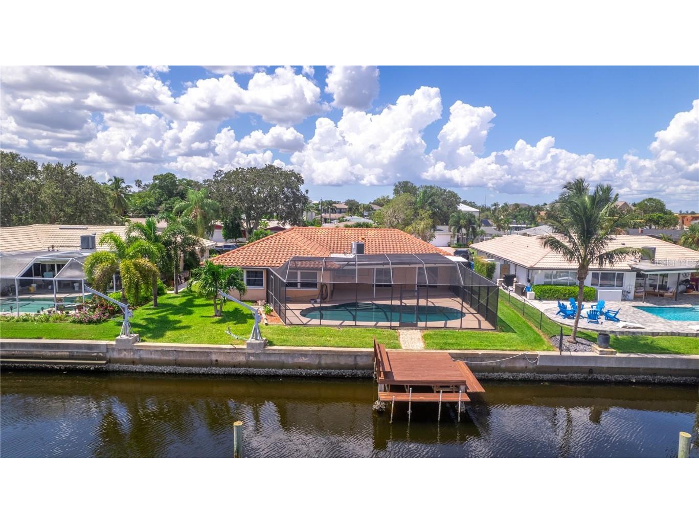 2044 Montana Avenue NE Saint Petersburg FL 33703 W7867812 image24