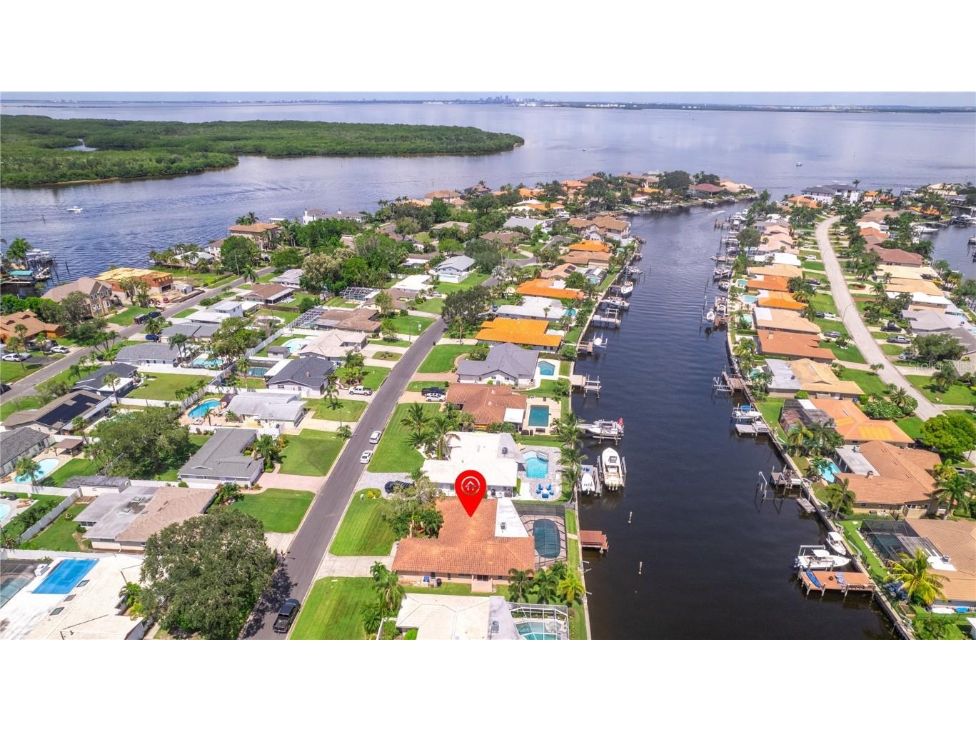 2044 Montana Avenue NE Saint Petersburg FL 33703 W7867812 image28