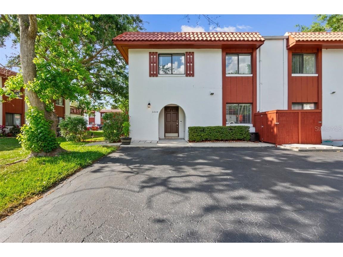 2044 Oak Meadow Circle South Daytona FL 32119 FC290242 image1