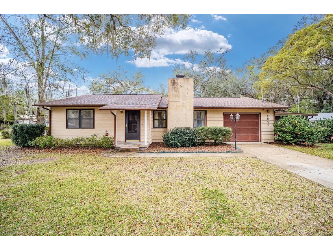 2044 SE 170th Avenue Road Silver Springs FL 34488 - North Lake OM673613 image1