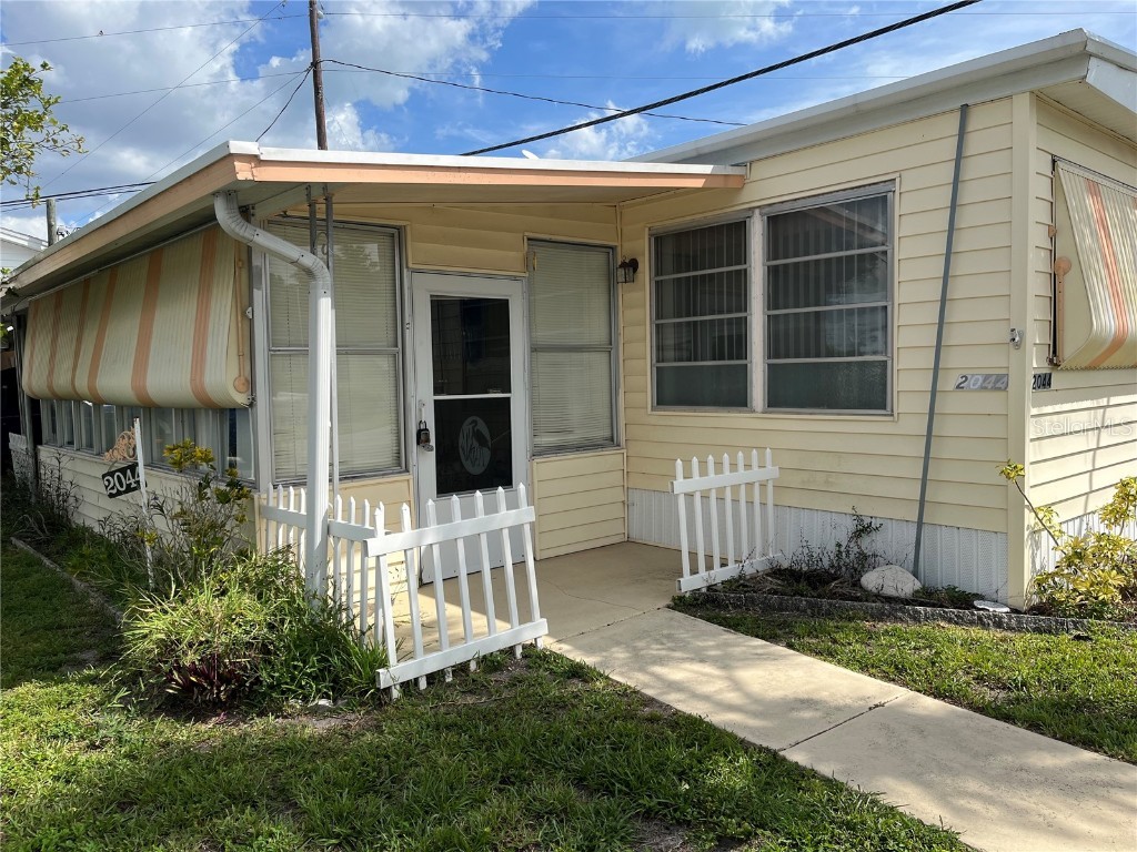 2044 Sun Home Street Sarasota FL 34231 A4542434 image1