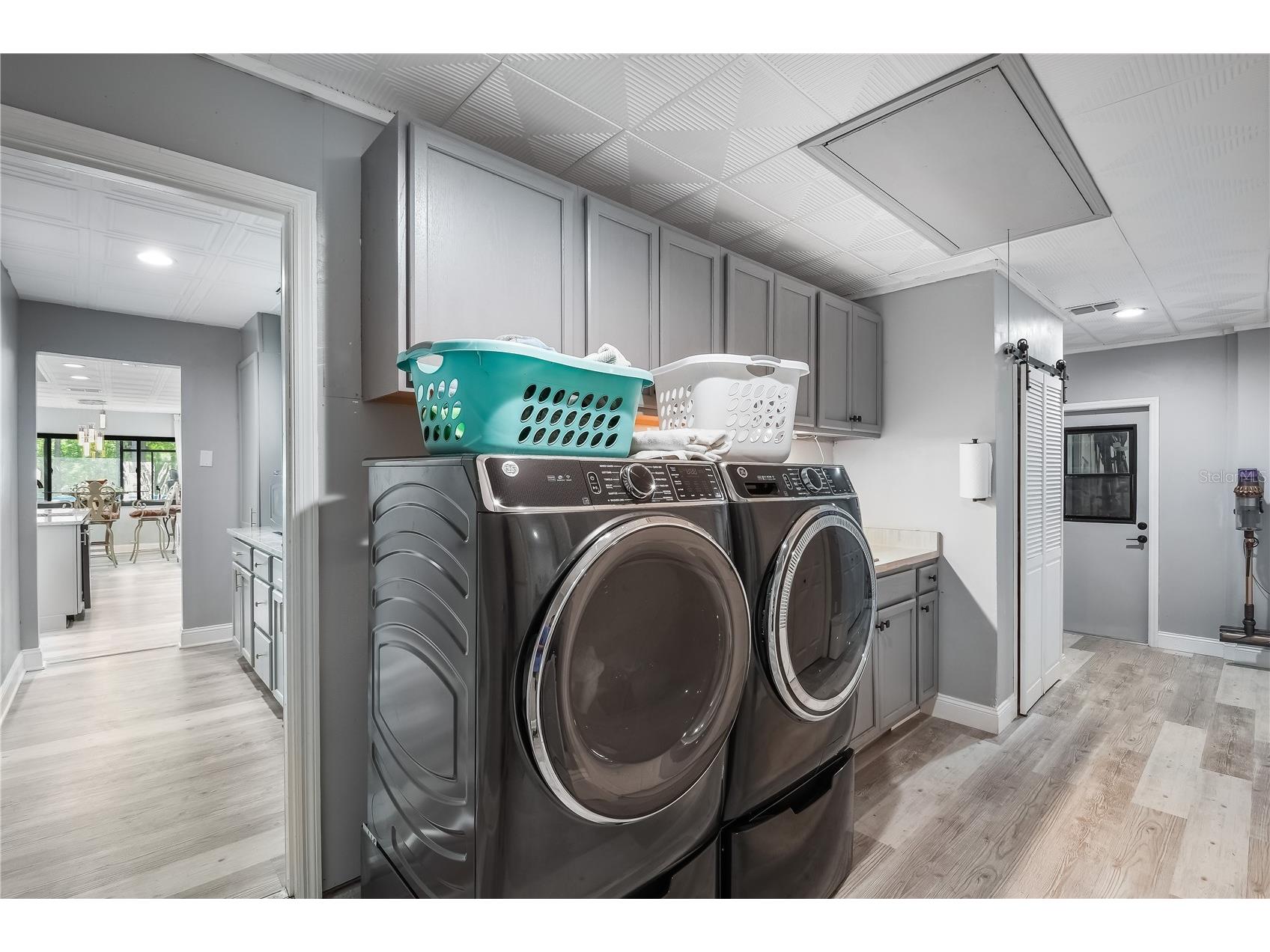 2044 Tunisia Avenue Spring Hill FL 34609 W7886492 image38