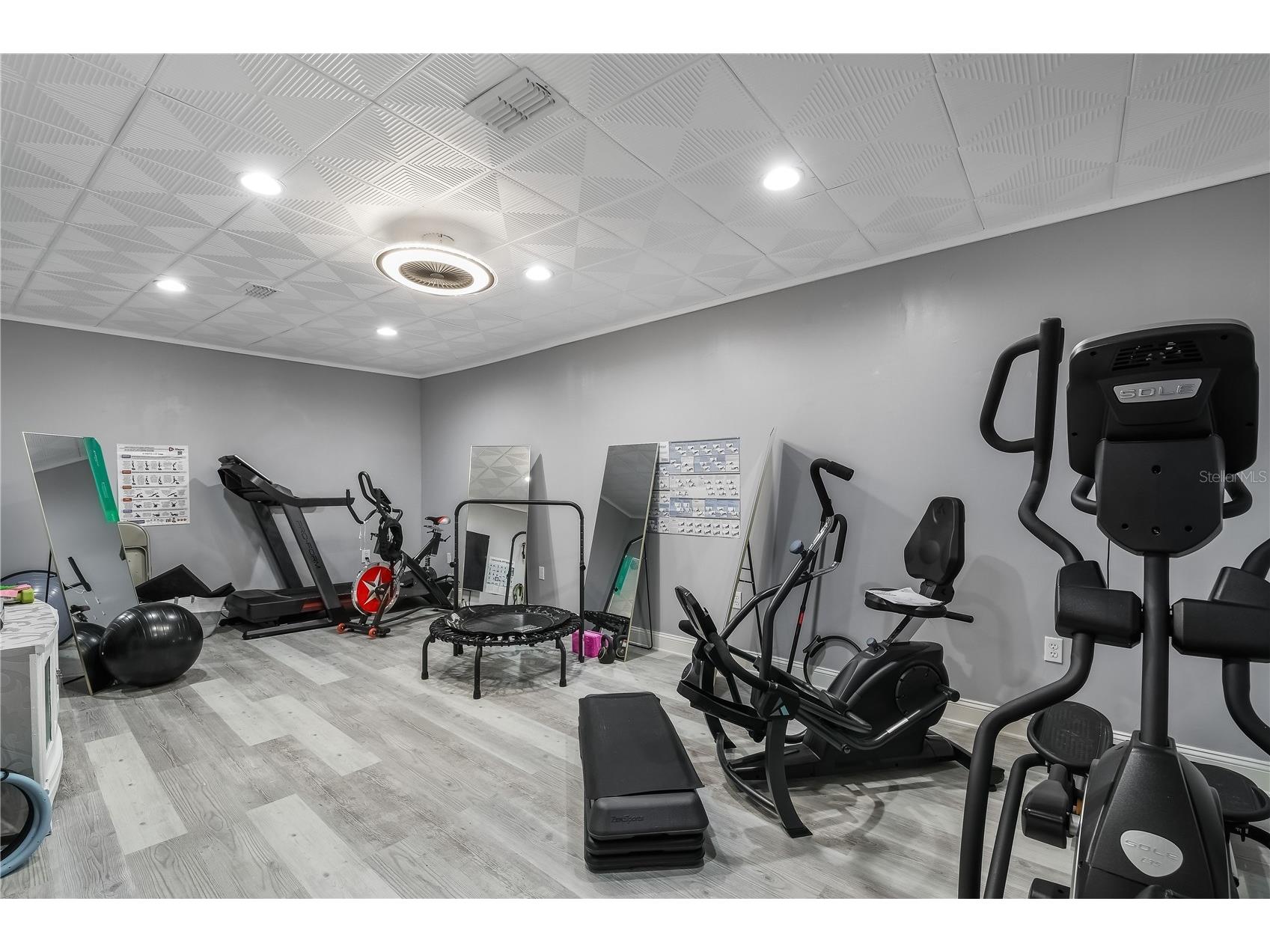 2044 Tunisia Avenue Spring Hill FL 34609 W7886492 image40