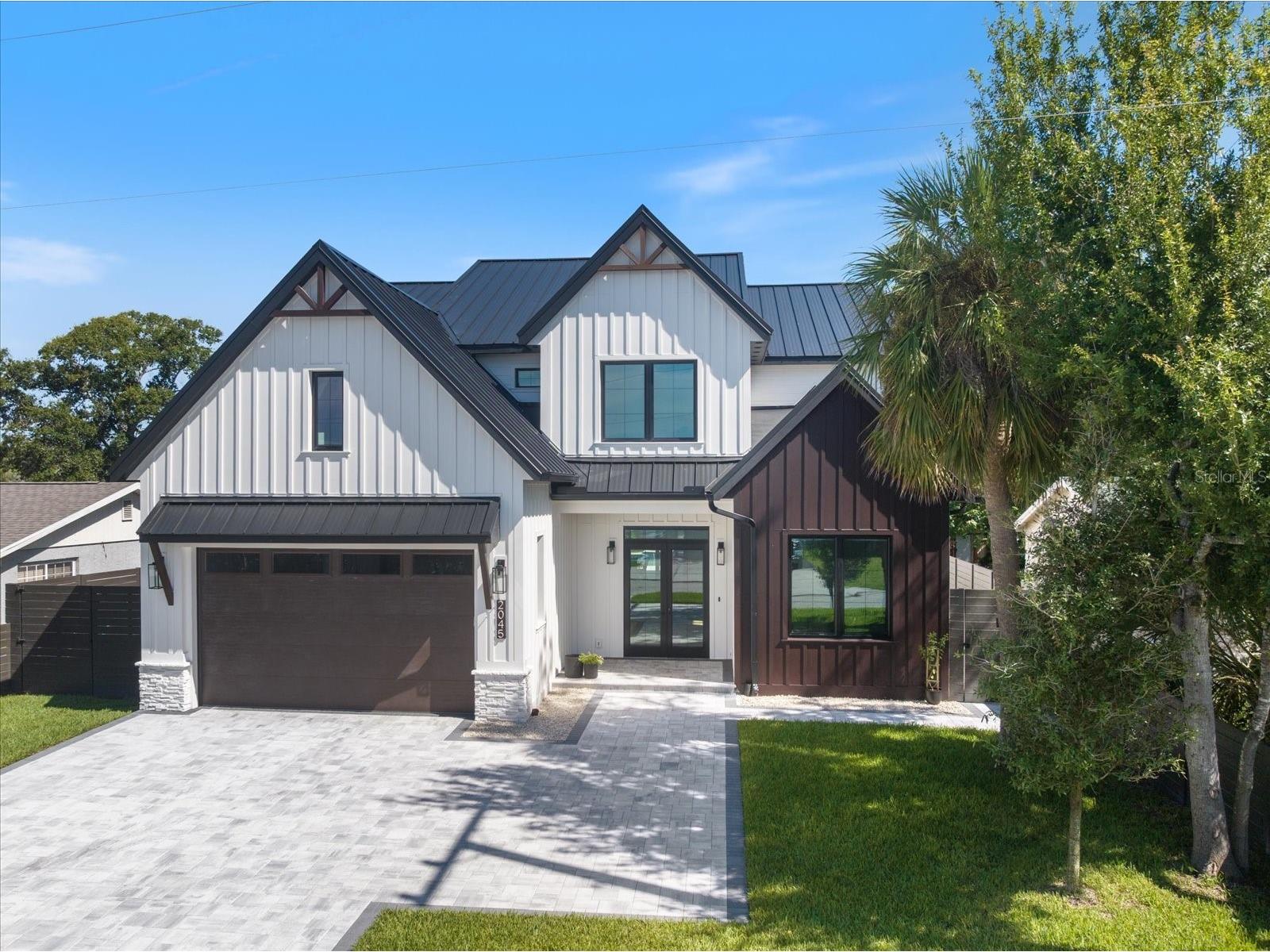 2045 Goldenrod Street Sarasota FL 34239 A4681259 image2