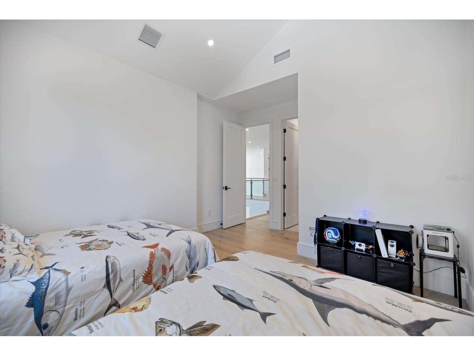 2045 Goldenrod Street Sarasota FL 34239 A4681259 image36