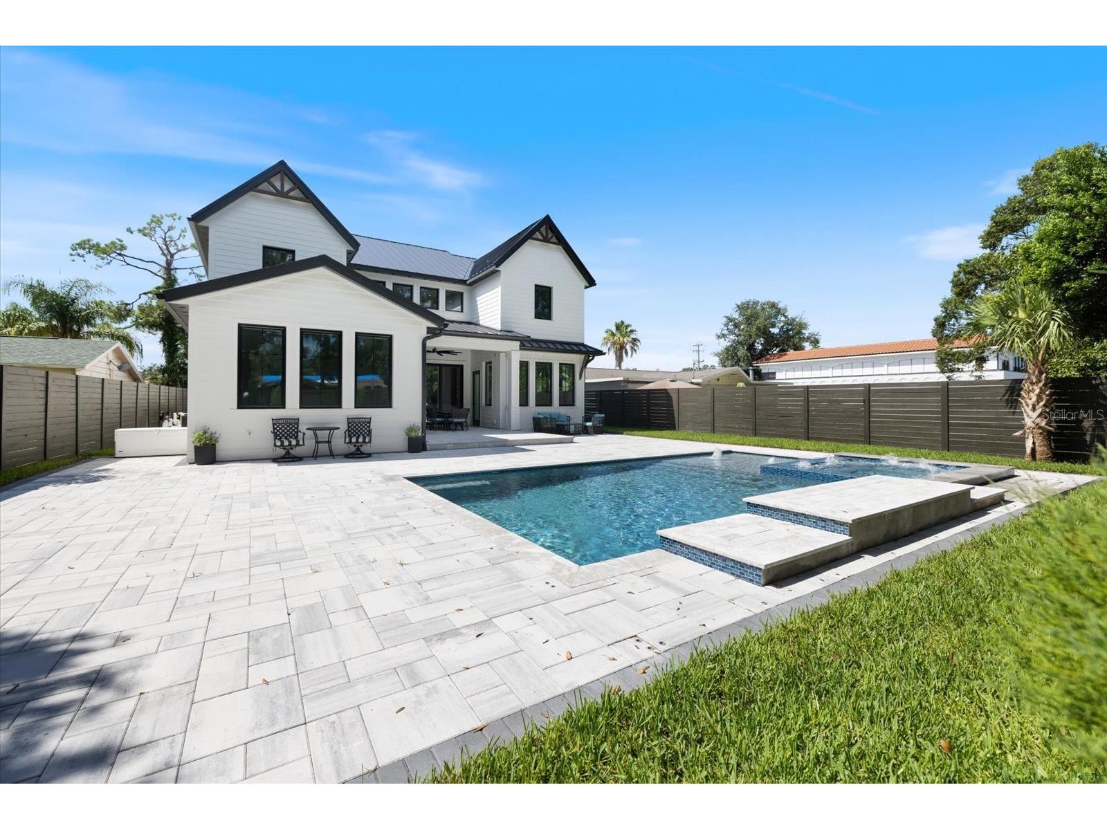2045 Goldenrod Street Sarasota FL 34239 A4681259 image49