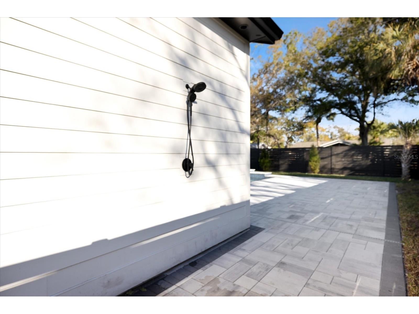 2045 Goldenrod Street Sarasota FL 34239 A4681259 image51