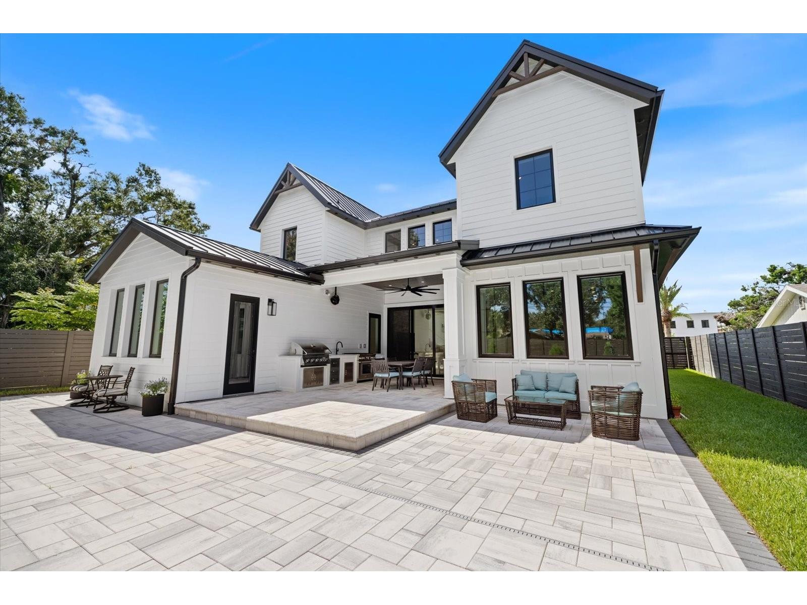 2045 Goldenrod Street Sarasota FL 34239 A4681259 image52