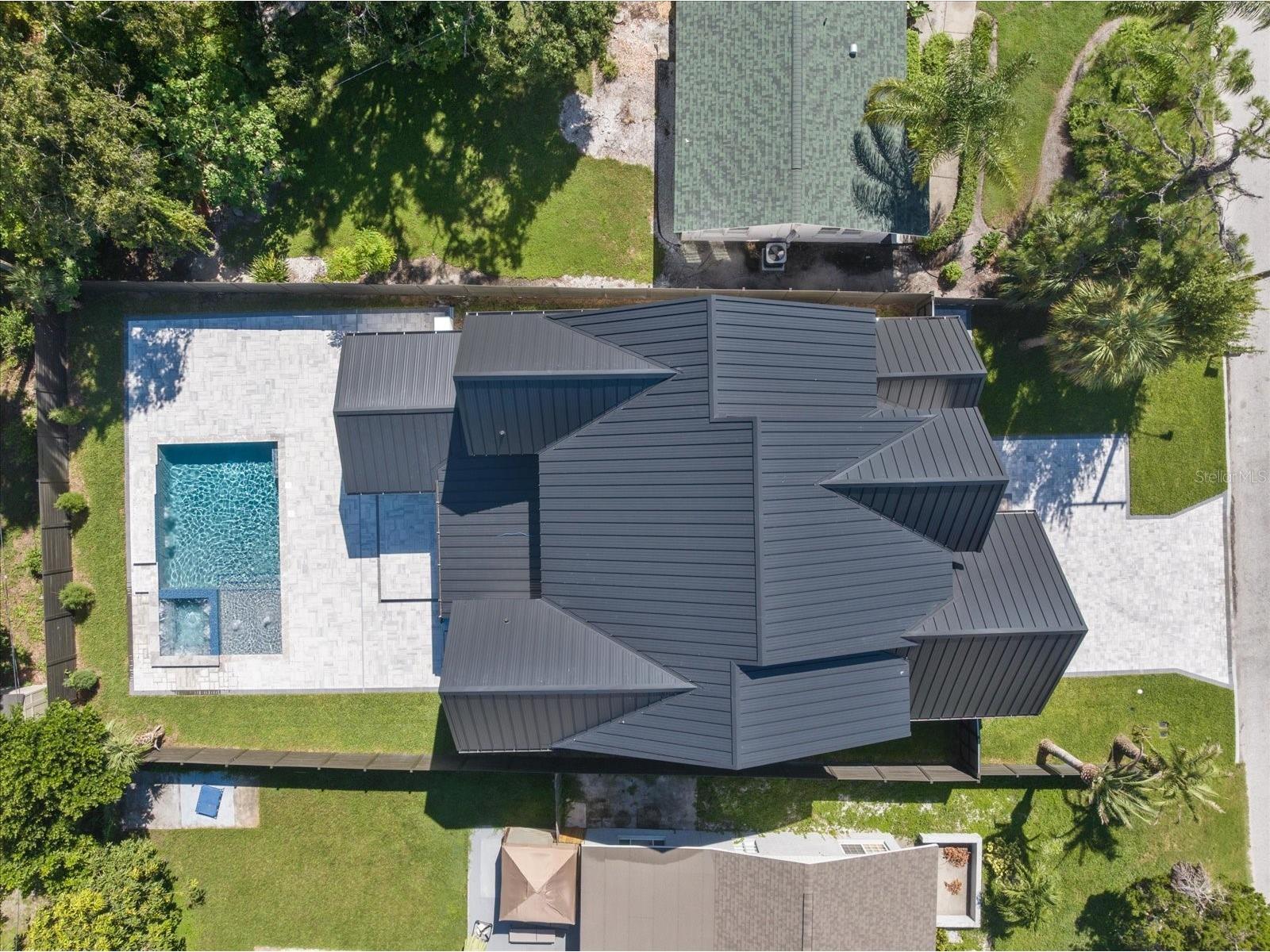 2045 Goldenrod Street Sarasota FL 34239 A4681259 image54