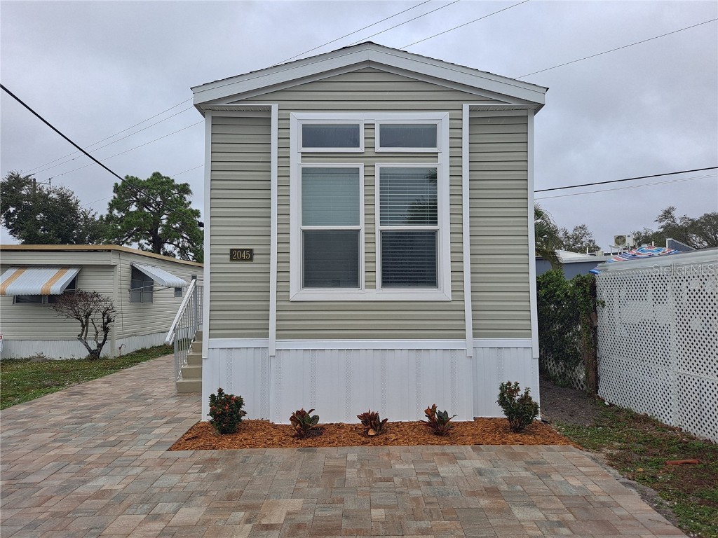 2045 Sun Home Street Sarasota FL 34231 A4592780 image1