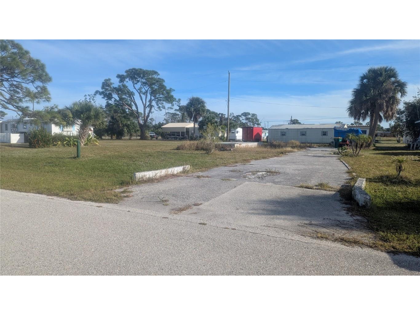 2045 Willow Avenue Englewood FL 34224 N6141455 image1