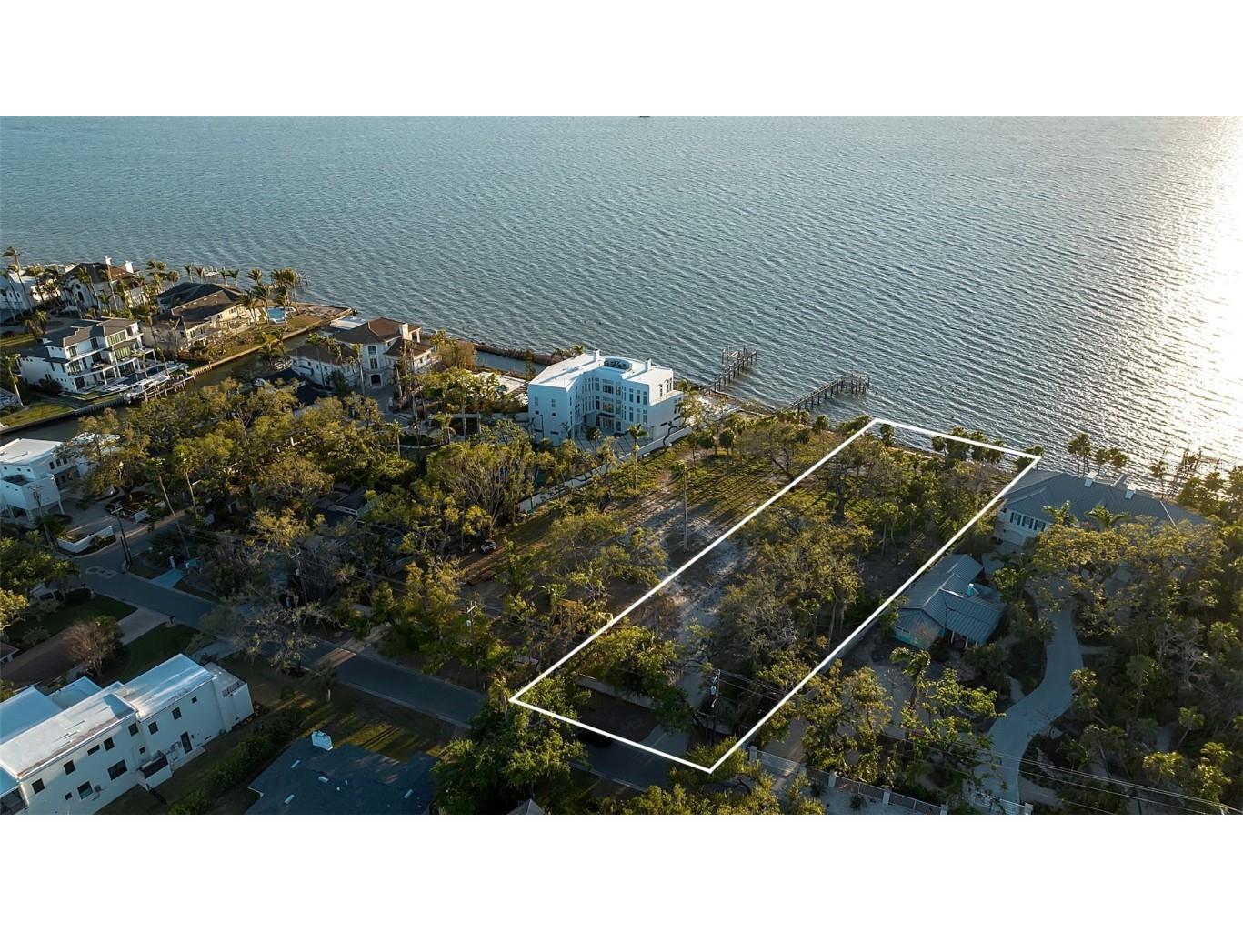 2046 Alameda Avenue Sarasota FL 34234 - SARASOTA BAY A4675476 image4