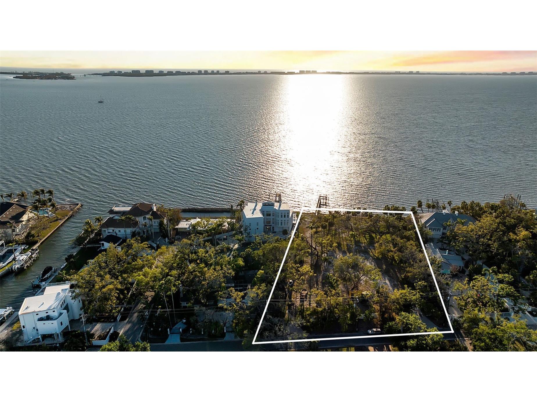 2046 Alameda Avenue Sarasota FL 34234 - SARASOTA BAY A4694028 image3
