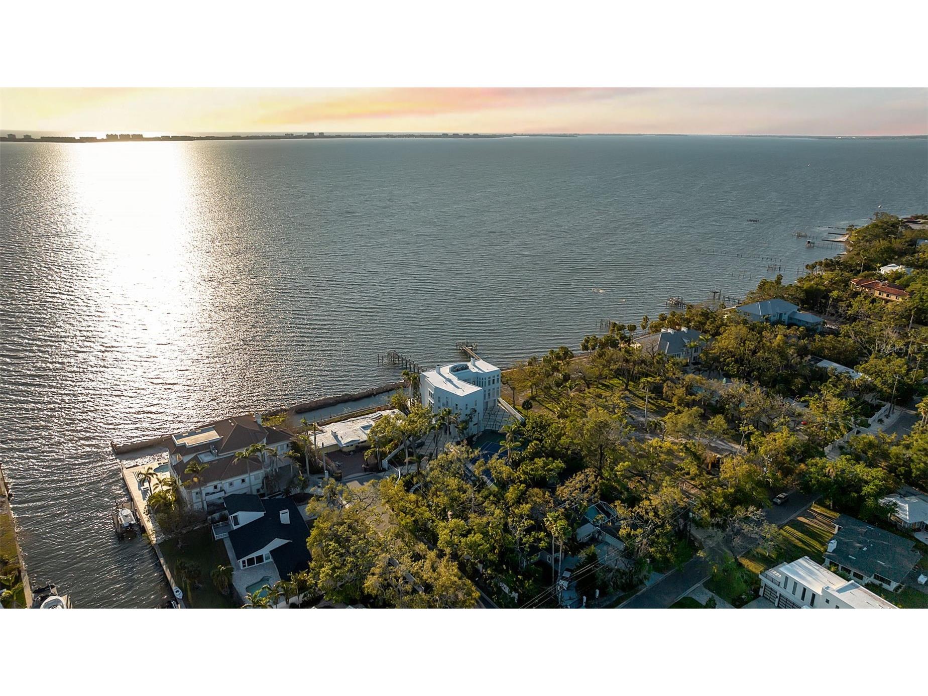 2046 Alameda Avenue Sarasota FL 34234 - SARASOTA BAY A4694028 image4