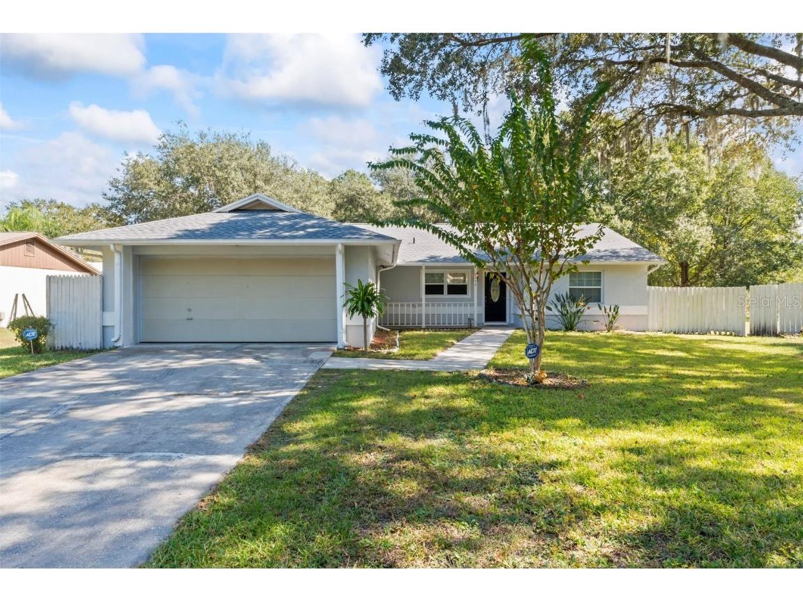 2046 Linda Lane Lutz FL 33558 - THE LAZY DUCK POND T3499487 image1